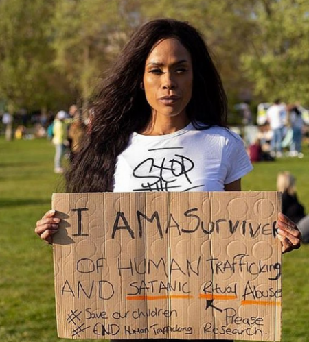 نجمة "أفلام ابــ.احـــية" تعترف بأشياء خطيرة